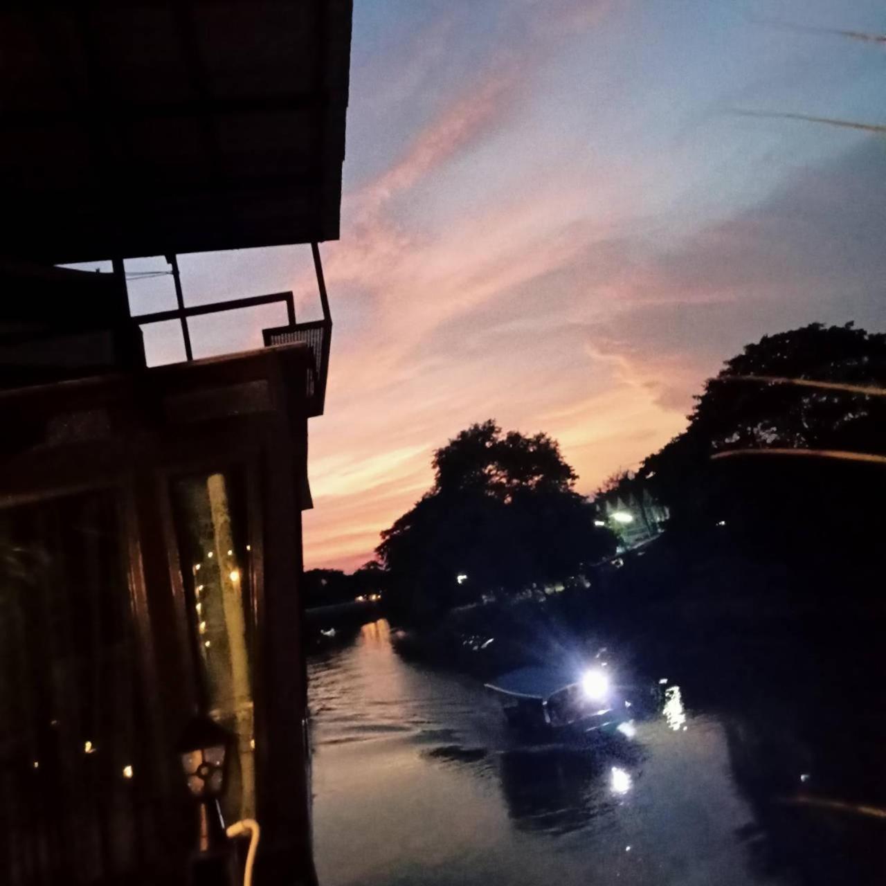 Baan Mae Khian Cafe & Boutique Hotel Аюттхая Екстер'єр фото